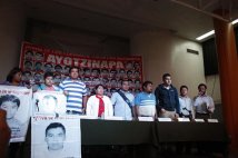 Il caso Ayotzinapa non si chiude con le deboli e pretestuose dichiarazioni della PGR. “Non ci lasciate altra scelta che lottare”