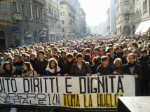 Trieste #14N : migliaia di persone toman la huelga