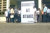 India - La protesta dell'Indian Institute of Tecnology contro il nuovo sistema di gestione varato dal governo