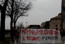 Parma - Gli studenti medi si mobilitano contro il caro prezzi dei trasporti pubblici