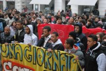 Alessandria - 1 Marzo 2010 "Una giornata senza di noi" - 19 denunce per i fatti avvenuti davanti al cancello del Comune