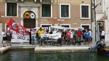 G20 - Giornata di mobilitazione per la libertà dei sei italiani ancora detenuti ad Amburgo. A Venezia presidio sotto al consolato tedesco.