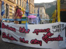 Trento - La Pink Parade sveglia la città