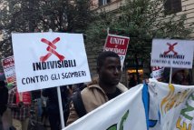Roma - «Aboliamo le leggi sicurezza», gli "Indivisibili e solidali" tornano in piazza