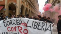 Bologna 17.05.13 - Il sorriso della libertà contro la violenza dell'omertà