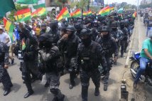 Bolivia - Polizia e militari si schierano ed Evo è costretto alla resa