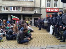 Bulgaria - Proteste dopo la repressione davanti al parlamento 