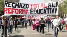 Mattanza a Oaxaca, Riforma Educativa e Lotta degli Insegnanti: Intervista con Luis Hernández Navarro