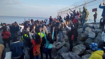 Ceuta - Tarajal, il limite della guerra ai migranti sospeso tra due continenti