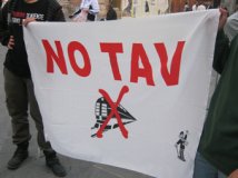 Genova: la Val Susa non si arresta, Gabry libero!