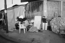 Napoli:bambini e disabili per strada, nessuna risposta per gli sfollati di via Neghelli