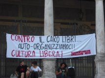 Padova - Contro il caro libri, mercatino dei testi scolastici indipendente!