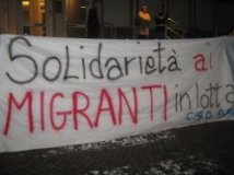 Logo solidarietà da Trento agli immigrati sulla gru