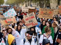 La riforma delle pensioni in Francia: nuovo ciclo di lotte sociali e blocco totale dell'Assemblea Nazionale