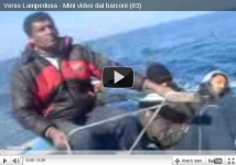 Foto barca in viaggio verso Lampedusa