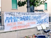 Rimini - Presidio pubblico: "Nessuno senza casa, diritti, dignità!"