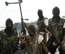 Nigeria - Attacco dei ribelli del Mend Distrutto un oleodotto dell'Agip