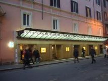 Roma - Occupazione del Teatro Metropolitan: giù le mani dalla cultura 
