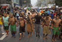 Brasile - mobilitazione indigena contro gli espropri delle terre