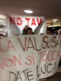 Perugia - "La Valsusa non si tocca. Daje Luca"
