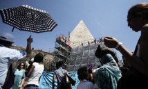 Roma: occupata la Piramide dal movimento di lotta per la casa