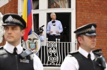 Il testo tradotto del discorso di Julian Assange dall'ambasciata dell'Ecuador