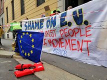 #EUshame - Occupata la sede della Commissione Europea a Milano