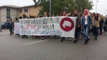 #10O Schio – 200 Studenti in corteo  #tuttiuguali #tuttiliberi #tuttogratis